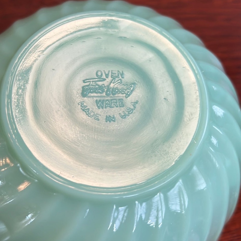 Fire King Jadeite Complete Swirl Mixing Bowl Set of 4 – Anchor Hocking – Firm - Picture 11 of 11